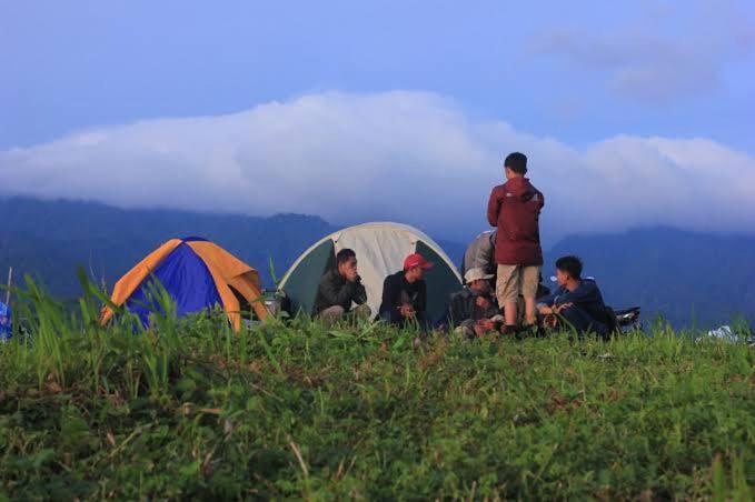 Tapian Ratu Camp Real Bukittinggi Esterno foto