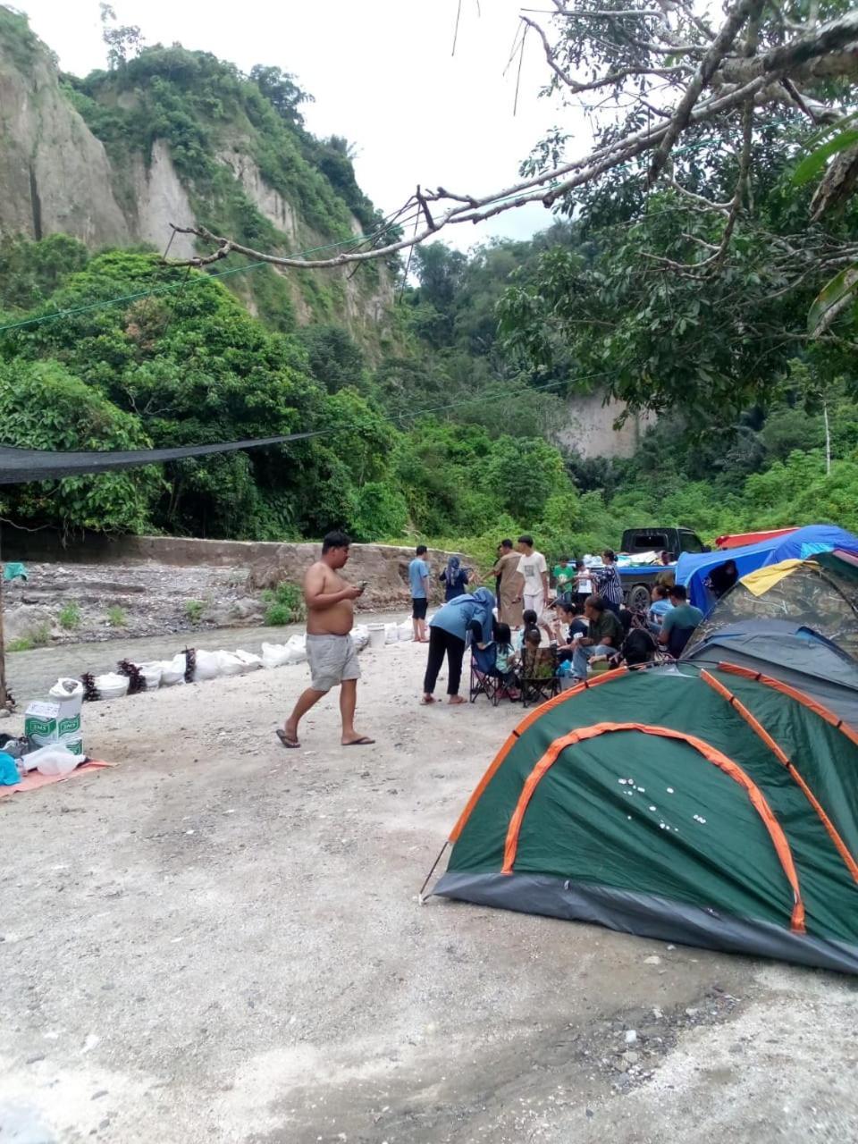 Tapian Ratu Camp Real Bukittinggi Esterno foto